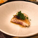 鳥田中 - 七谷赤地鶏の炙り焼き叩き