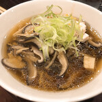 鳥田中 - 椎茸そば(醤油)