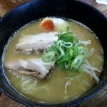 麺屋 一八 - 濃厚汐らぁ麺