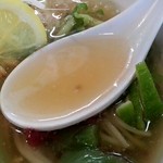 麺屋 一八 - 梅しそ鶏冷しらぁ麺（スープ）