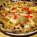ルーティンダイニング - ズワイガニとカニミソ、フレッシュトマトのピッツァ