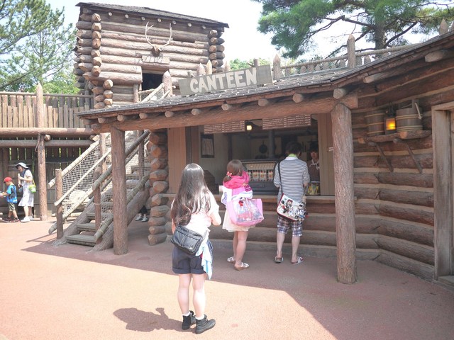 キャンティーン Tokyodisneylandウェスタンランド トムソーヤ島内 By Legotta Fc キャンティーン リゾートゲートウェイ ステーション カフェ 食べログ