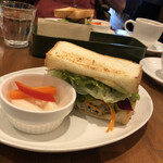 サンドイッチ・ファクトリー - シーザーチキンサンド　ハーフサイズ