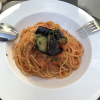 grigio la tavola - 