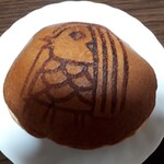 橋元堂　豊嶋屋 - 料理写真:アマビエどら焼き(237円)