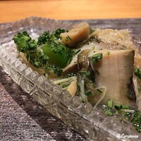 丸新 - 蒸し鮑を乾し貝柱出汁で