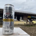 陣馬山頂　清水茶屋 - 缶ビール