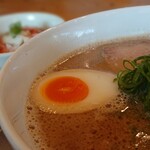 らぁ麺 めん奏心 - 限定A トリトンヌードル & まかない丼B  レアチャーシューのピリ辛丼