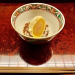 道人 - 濃い蟹の味噌に若干レアな唐墨を噛み締めると、淡白なご飯に特別な旨味が加わり悶絶するしかない。