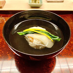 道人 - いつものことではあるが、中島さんの椀物には何とも言えない品格が漂い、数ある料理人のなかでも群を抜いていると感じる。