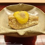 道人 - 一度炊き上げた海老芋を餅粉揚げに。柚子果汁と柚子を練り込んだ柚子味噌をかけて。