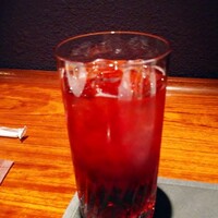 アーティスト カフェ - カシスソーダ
