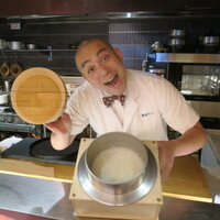 赤坂 渡なべ - 羽釜焚き御飯と笑顔の大将