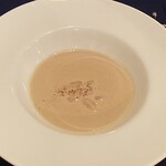 Restaurant fi-ne - ポルチーニ茸のスープ
