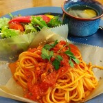 カフェ＆ワイン トロール - レディースデイ限定のプレートランチ 税別850円