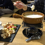 MASUYA MEAT＆CRAFT BEER - チーズフォンデュ　パン