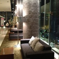 バローロ - ちょいリッチな入口前。