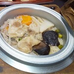 吉兆寿司 - 釜飯も食べたいという友人にも！五目釜飯！