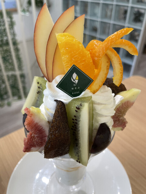 観音山フルーツパーラ 神戸店 旧居留地 大丸前 フルーツパーラー 食べログ
