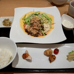 みこころ 無添加チャイナ935 - 汁なし担々麺セット　1100