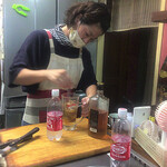 たんぽぽ - 次女さんが濃い～ハイボールを作ります！