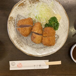 すゞ家 赤門店 - 味噌ヒレカツ定食です