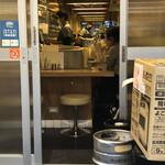 Biajuku Maribana - 店内カウンターには電源も装備されていました