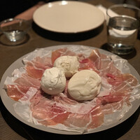 オービカ モッツァレラバー 梅田店 - 