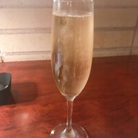 カルネジーオ イースト - 