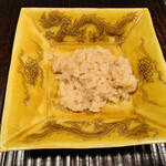 京天神 野口 - ☆真鱈の白子と酢飯。
      ◎酢飯は醤油を使って風味を出している。赤酢は使っていない。