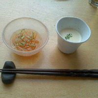 ダイナミックキッチン＆バー 響  西新宿野村ビル店 - 付き出しの冷製スープ美味しかった(photo by kanojo)