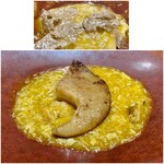 イチリン ハナレ - 焼きフカヒレには上海蟹のスープ
      いつもの焼きフカヒレですが、スープに上海蟹を贅沢に入れています♪
      フカヒレも大きくて立派！
      黄金色に輝く色も豪華さを演出してます。
      残ったスープをお粥で綺麗に完食。