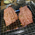 ヤキニク ホルモン どうげん - 