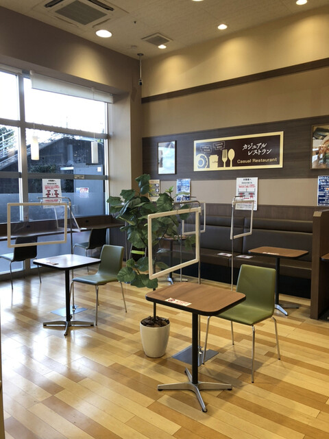 モンペリエ ヨークベニマル白石店（Montpellier） - 白石（パン）の写真