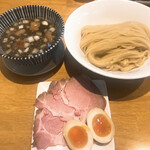 麺食堂 88 - 特製つけそば　1100円