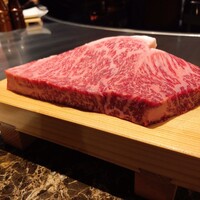 神戸牛すてーきIshida. LINKS　UMEDA店 - サシの入った黒毛和牛