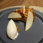 ア・ターブル - 須田さんのりんごのタルトとハーブのジェラート