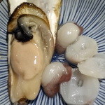 産直屋 たか - 伊豆下田のカキと明石の生ダコ