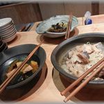 カウンターのおばんざい