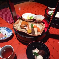 長崎卓袱浜勝 - おかもちのようなものにのってきたセット
