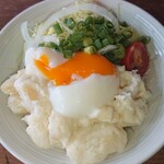 はかた商店 - ポテサラ　黄身を割って！