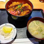 庄や - 【2020.11.16(月)】チキンカツ丼(並盛)500円