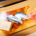 寿し割烹加久登 - 小肌