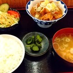 もつ煮込み定食