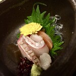 貝掛温泉 - お造りは鱒　弾力があって甘みがあって爽やかな味でした　酒にぴったりです