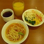 上田カリー - サラダ等(2012/07/27撮影)