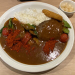Toukyou Kari- - 東京カリー(大辛) 炭焼きハンバーグ 野菜 らっきょう ¥1080-