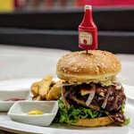 泊まれる 居酒屋 Imura - ハンバーガーセット