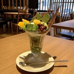 MATCHA CAFE HACHI - ショコラパフェ 980円