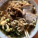 進一歩 - タマゴを溶き入れたラーメンです